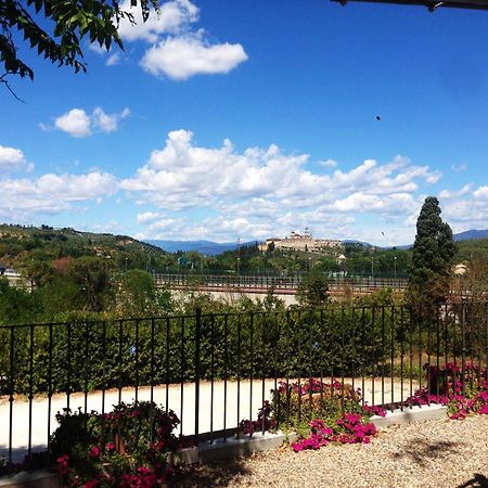 Il Poggiolo Delle Rose Bed&Breakfast Tavarnuzze Dış mekan fotoğraf